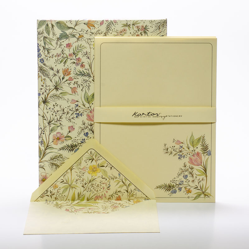 Italienisches-Briefpapier-Primavera-mit-goldfarbenem-Druck