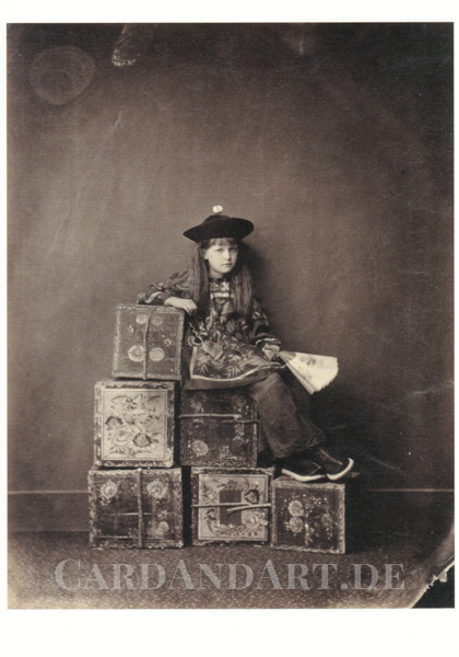 Alexandra-Xie-Kitchin-als-Teehaendlerin-Postkarte Alexandra Xie Kitchin als chin. Teehändlerin - Postkarte